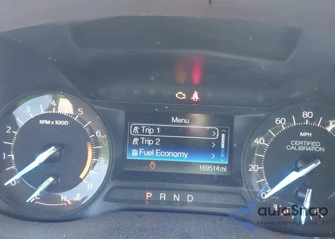 2016 Ford Police Interceptor z USA, uszkodzony, nr VIN 1FM5K8AT5GGC07746